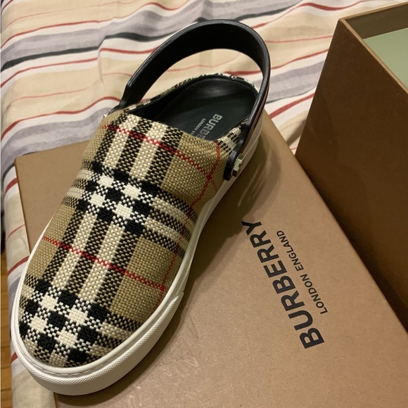 BURBERRYChecked slingback slippers - Picture 2 of 4